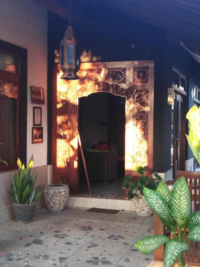 Villa Murni โลวินา ภายนอก รูปภาพ